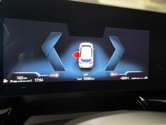Fahrzeugabbildung BMW 218i Active Tourer M Sport -- AHK/ ACC/ HeadUp