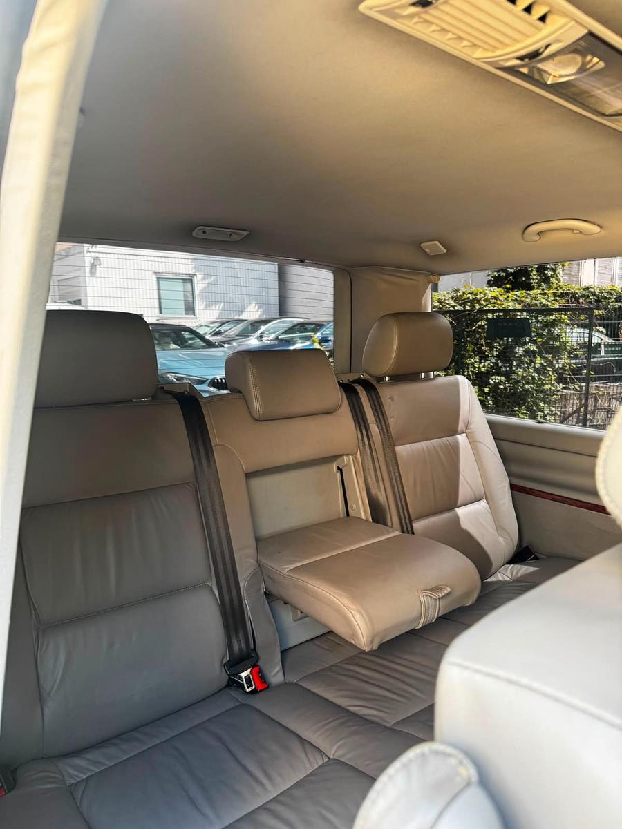 VOLKSWAGEN T5 MULTIVAN 2.5 TDI 174ch HIGHLINE BVM Toit ouvrant Sièges chauffants cuir
