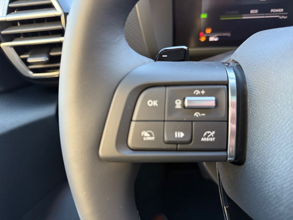 Fahrzeugabbildung Citroën C4 X Hybrid 145 MAX