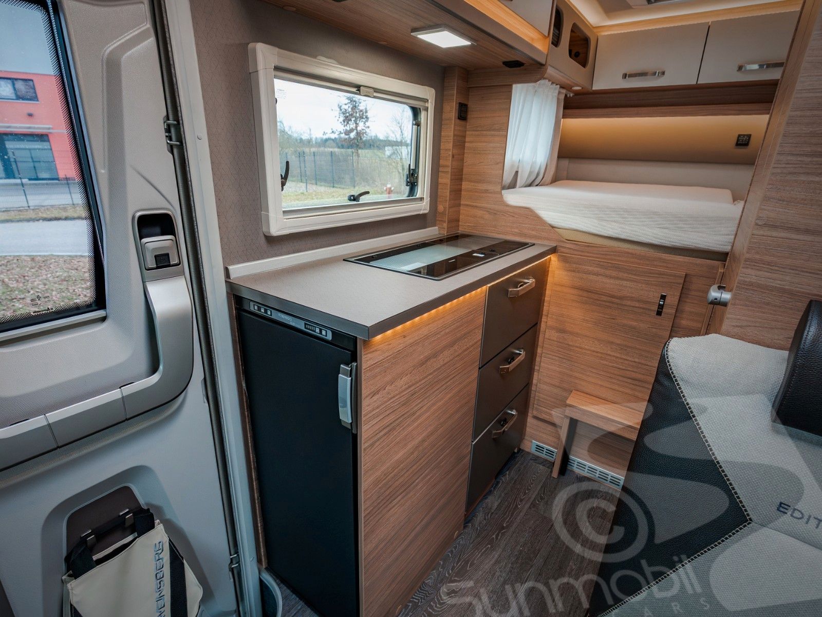 Fahrzeugabbildung Weinsberg X-CURSION VAN 500 MQ PEPPER #SEITZ #3,5T #THULE