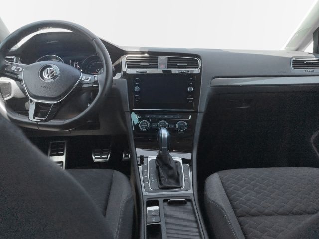 Fahrzeugabbildung Volkswagen Golf VII 1.4 TSI DSG, Navi, Join