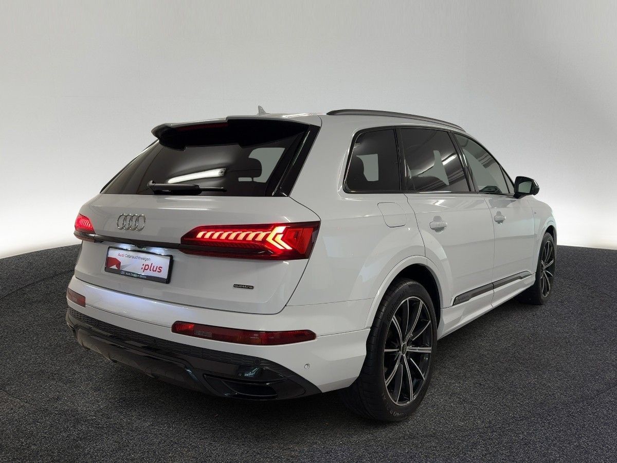 Audi Q7 - Bild 8