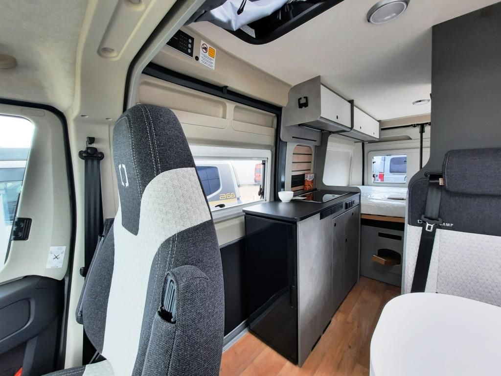 Fahrzeug Übersicht 7 Fahrzeugabbildung Crosscamp ELMNT 6.0 DS Verfüg./Sparen Sie 1.299,- €