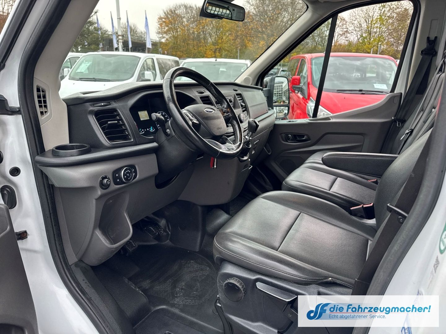 Fahrzeugabbildung Ford Transit Pritsche 350 L2 Doppelkabine  2.0 TDCi D