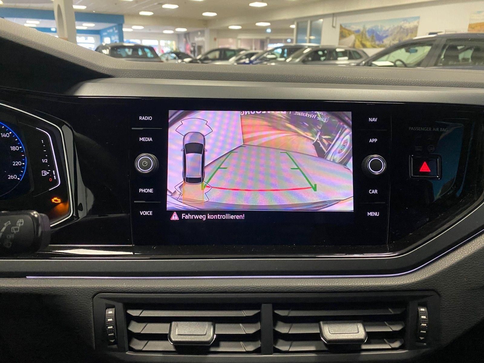 Fahrzeugabbildung Volkswagen Taigo 1.5 TSI OPF DSG R-Line+ MATRIX LED+ACC+18"