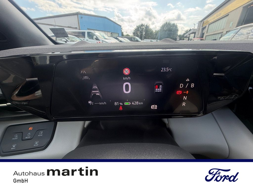 Fahrzeugabbildung Ford Capri Premium Extended Range HUD B&O MATRIX-LED