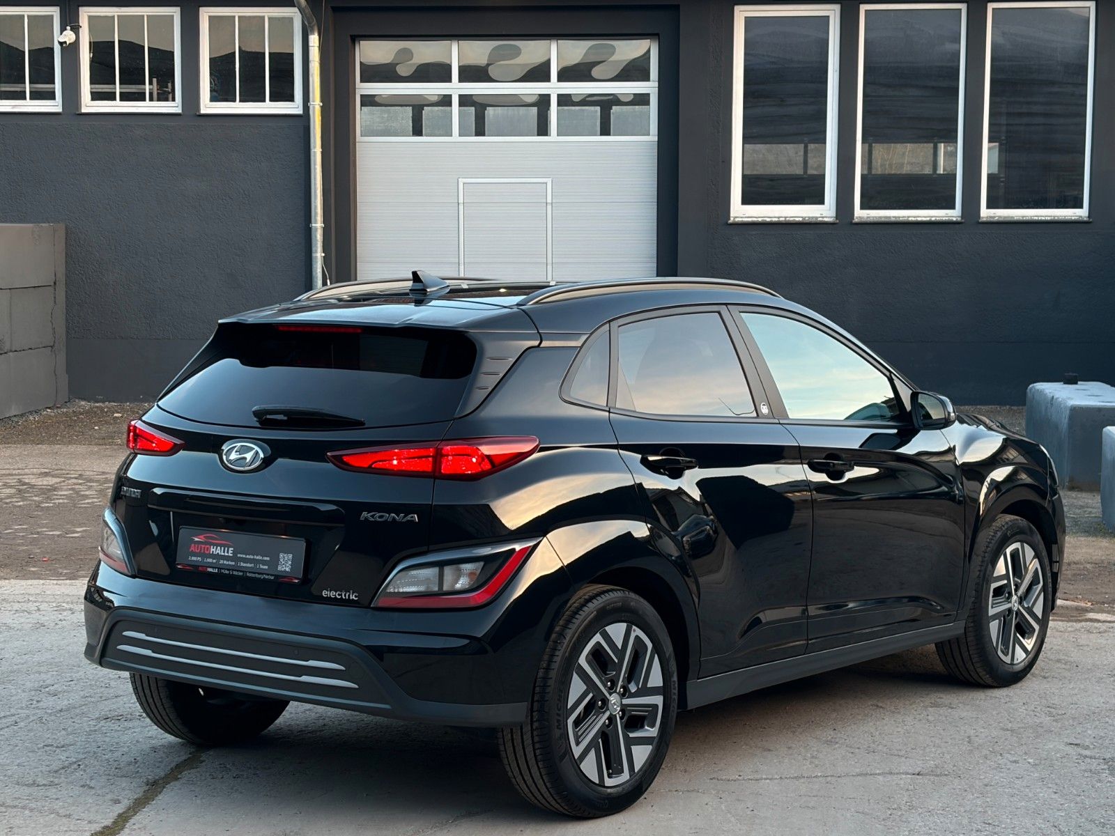 Fahrzeugabbildung Hyundai Kona Edition 30+ Elektro 2WD CarPlay LKA PDC LFA