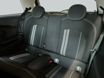 MINI Cooper SE - 12