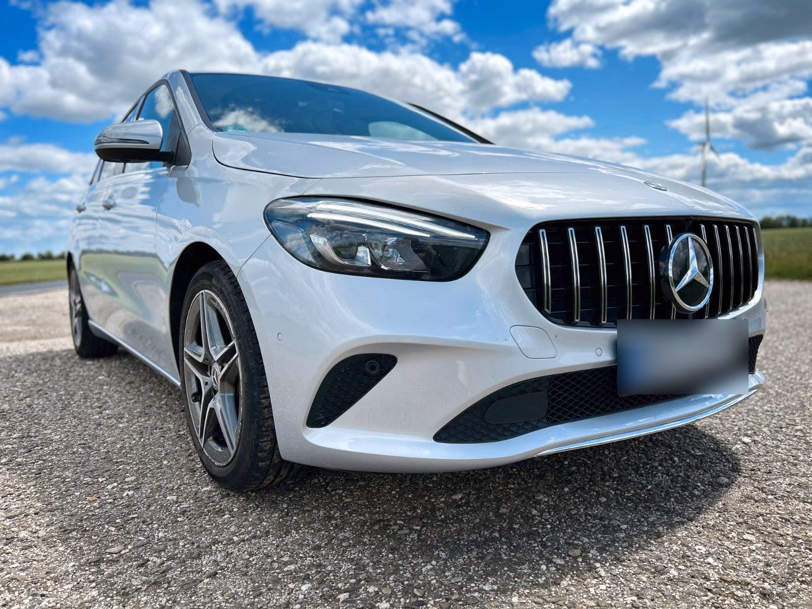 Mercedes-Benz B 220