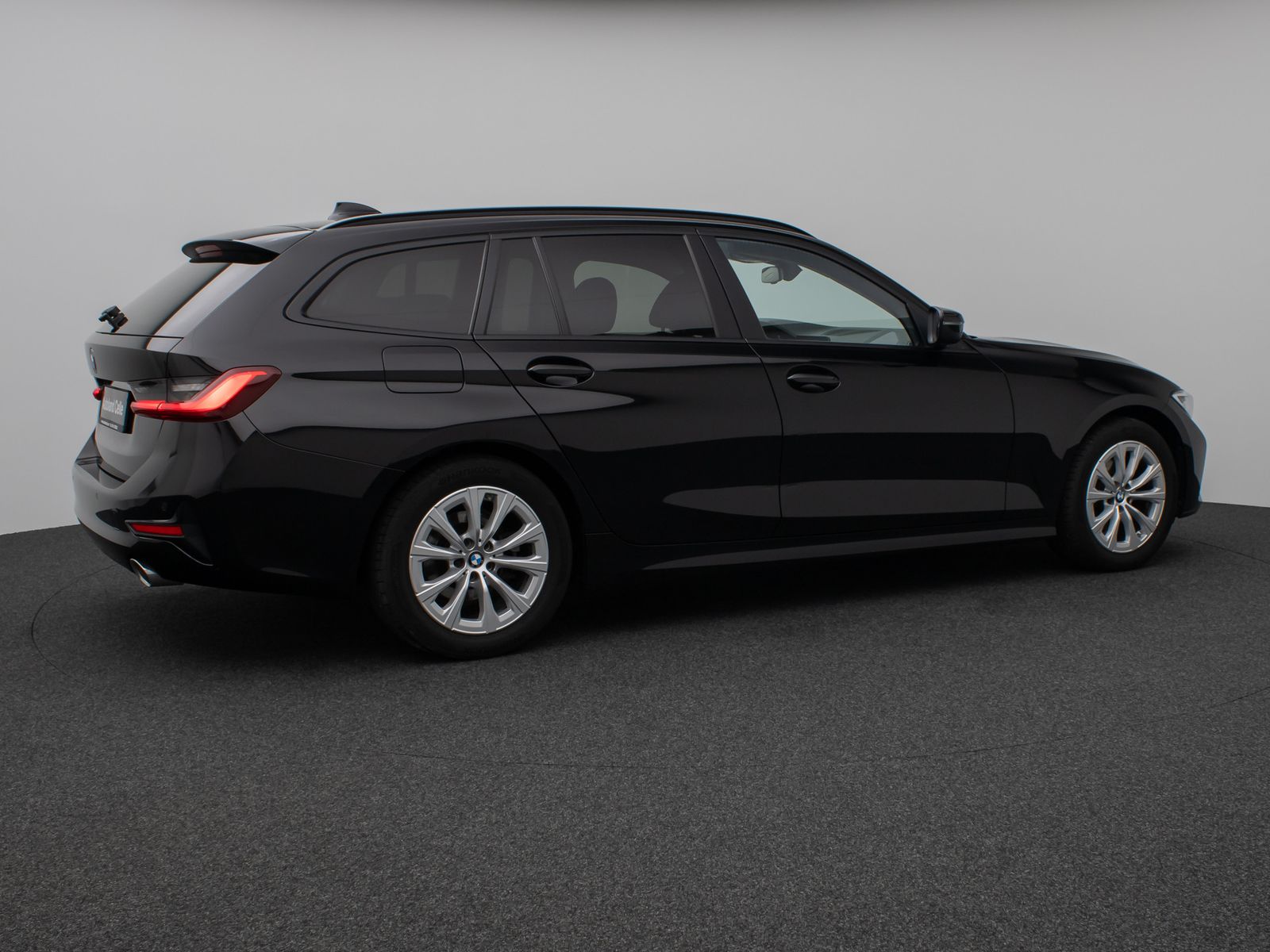 Fahrzeugabbildung BMW 320d DAB CockPitPr Lordos PDC Geschwindigkeitsre