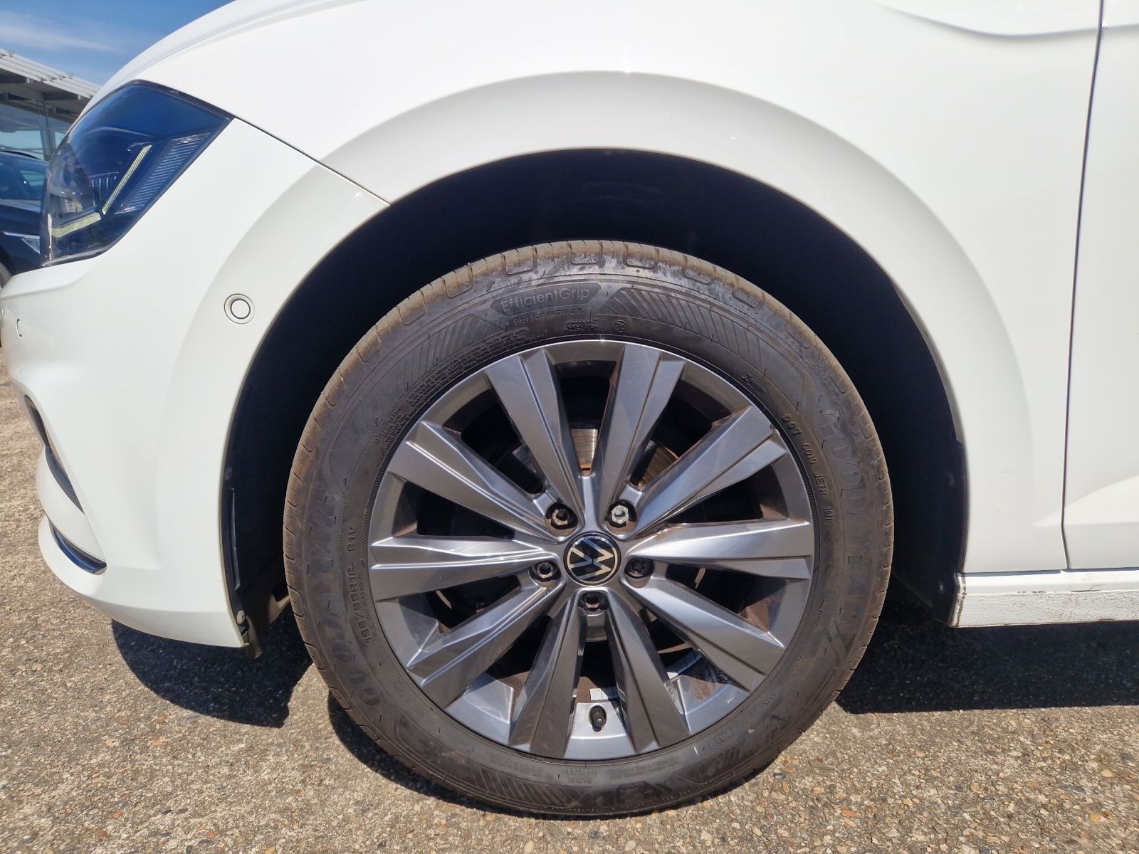 Fahrzeugabbildung Volkswagen Polo Highline TSI, LED ACC SHZ NAVI PDC