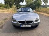 BMW Z4 Roadster 2.0i - - graue BMW Z4