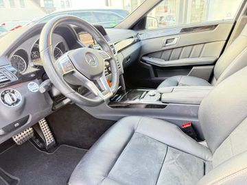 Mercedes E 200 - 2