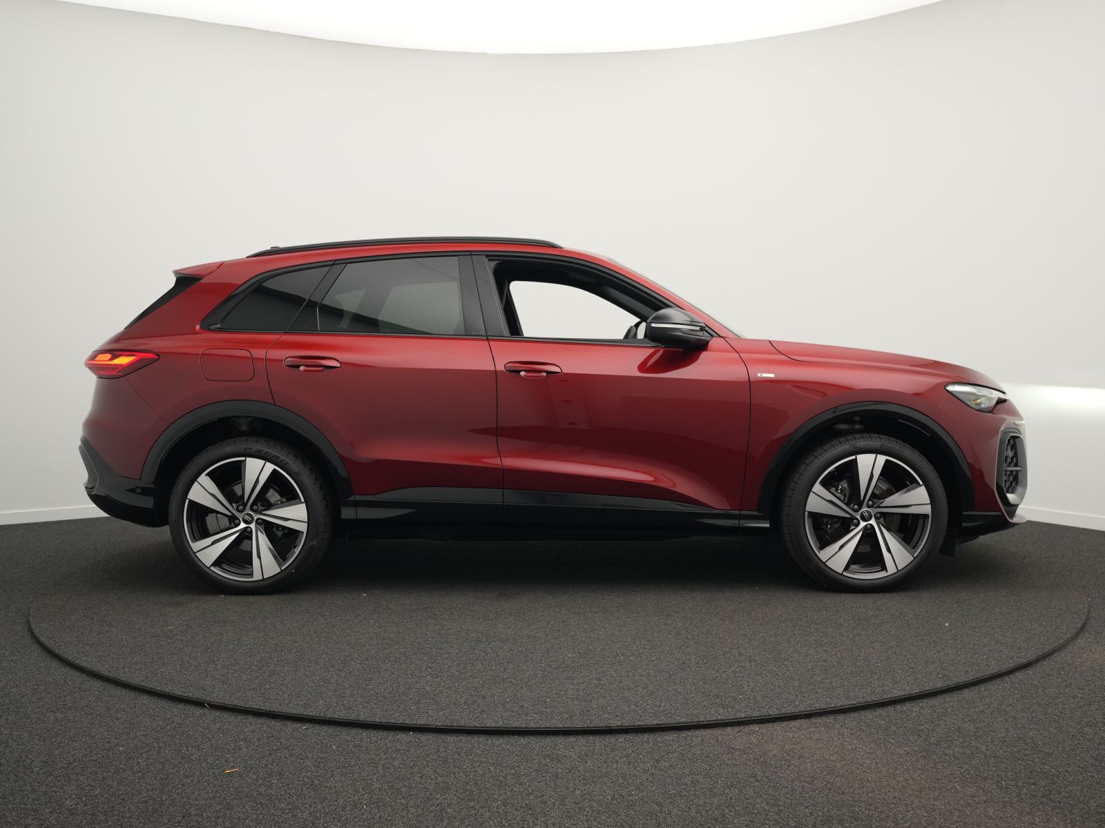 Audi Q5 - Bild 14