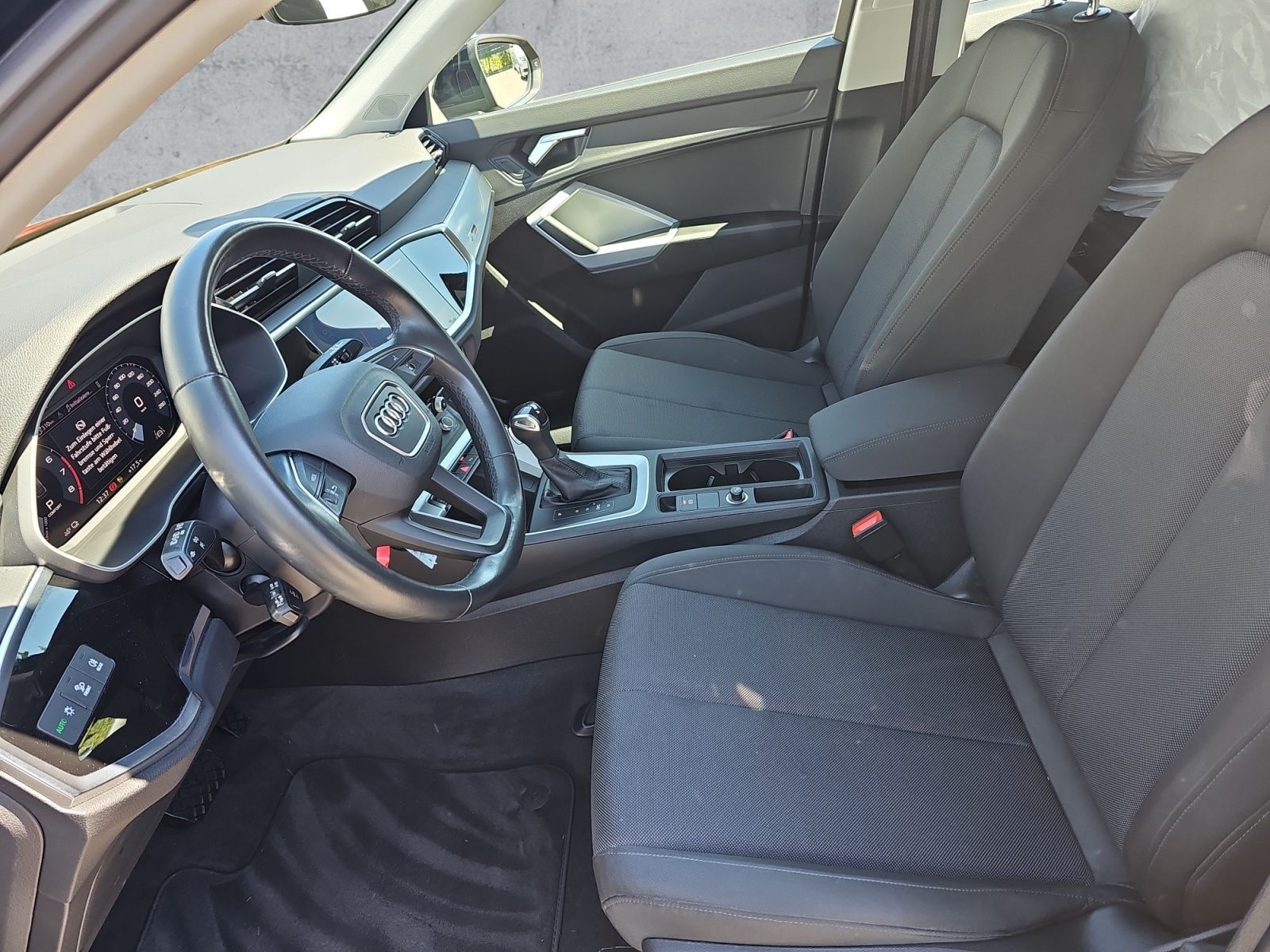 Audi Q3 Sportback 45 TFSI e S-TR LED+PDC+GRA+SHZ+20" foto 12