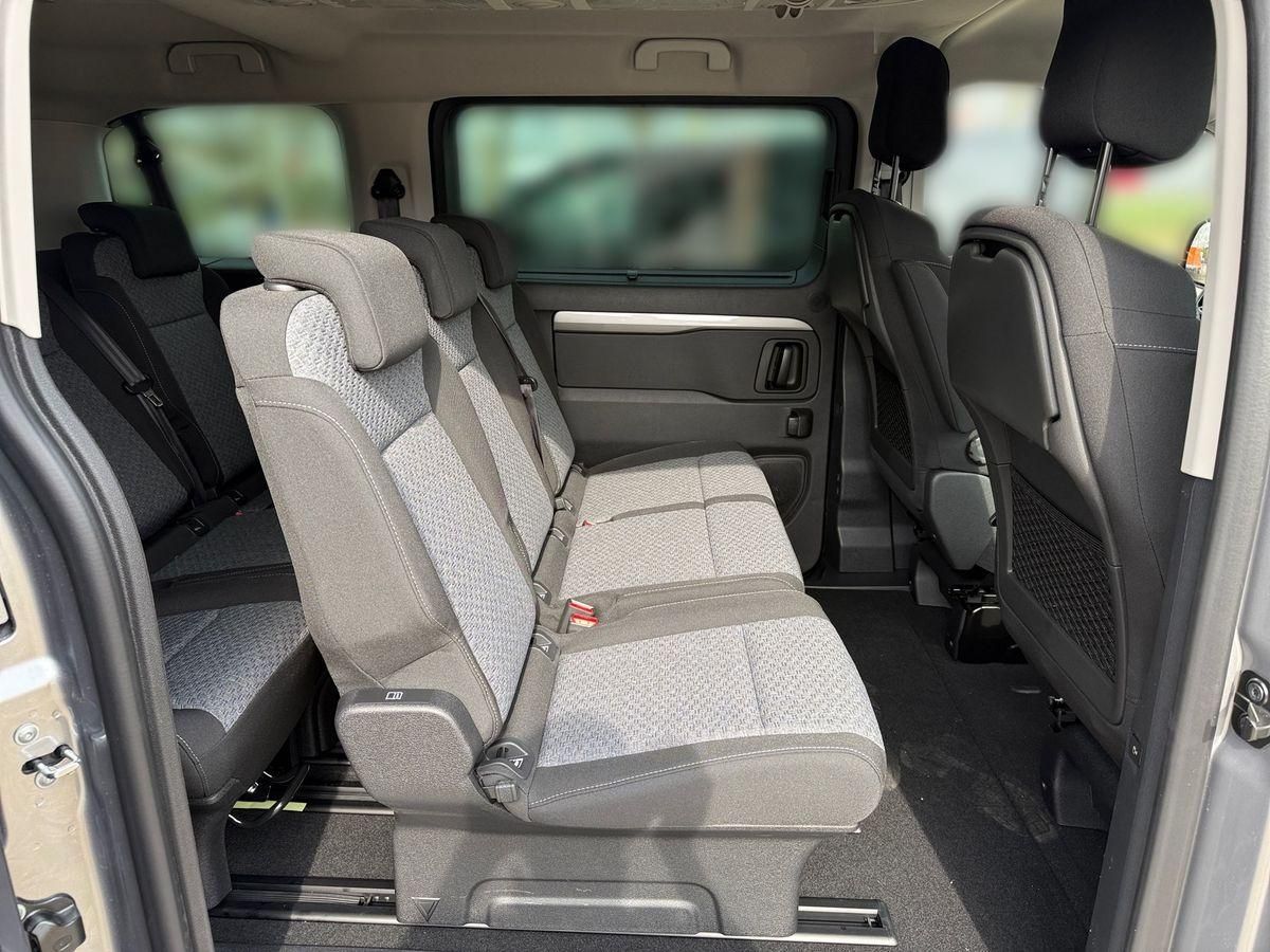 Fahrzeugabbildung Opel Zafira Edition M Kombi 180 AT