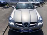 Mercedes-Benz SLK 200 - mit Benzin-Antrieb: Gold, Cabrio