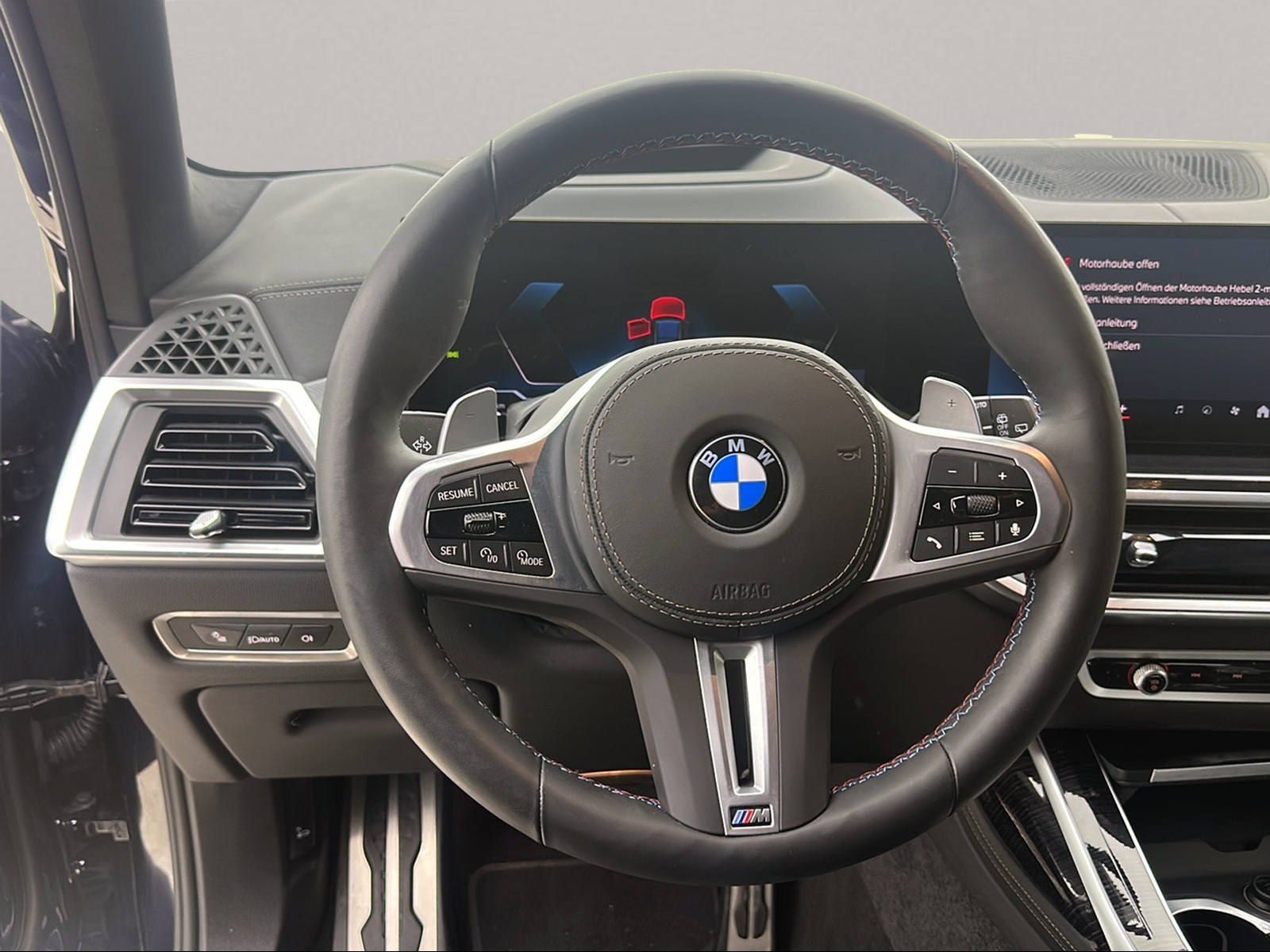 BMW X7 M60 - Bild 15