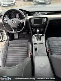 Volkswagen Passat Variant - 11