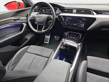 Audi Q8 e-tron - 9