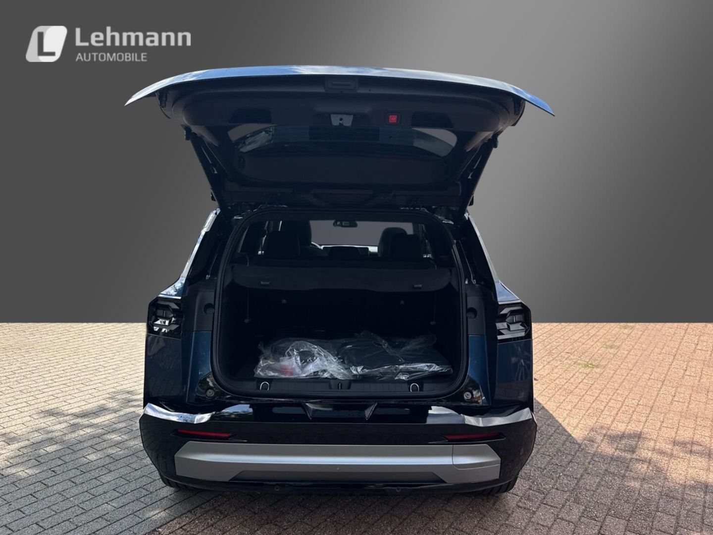 Fahrzeugabbildung Jeep Compass MY26 FIRST EDITION E-HYBRID PANO VOLL