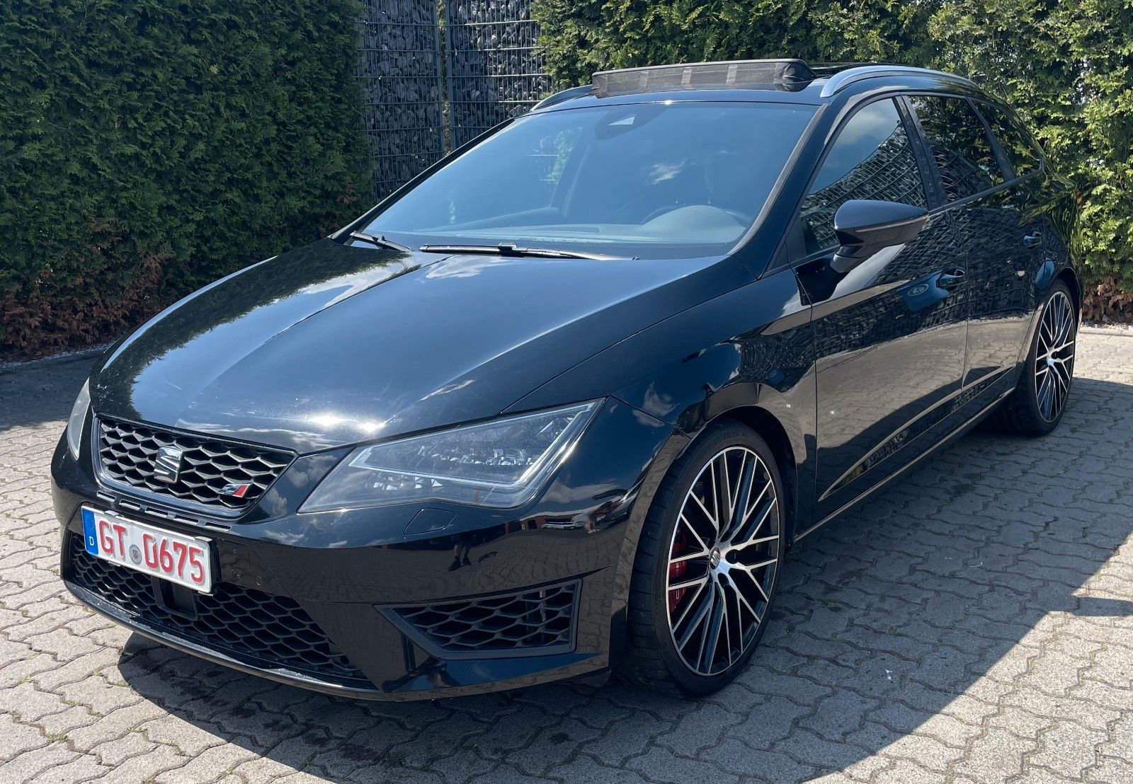 SEAT Leon ST Cupra 290