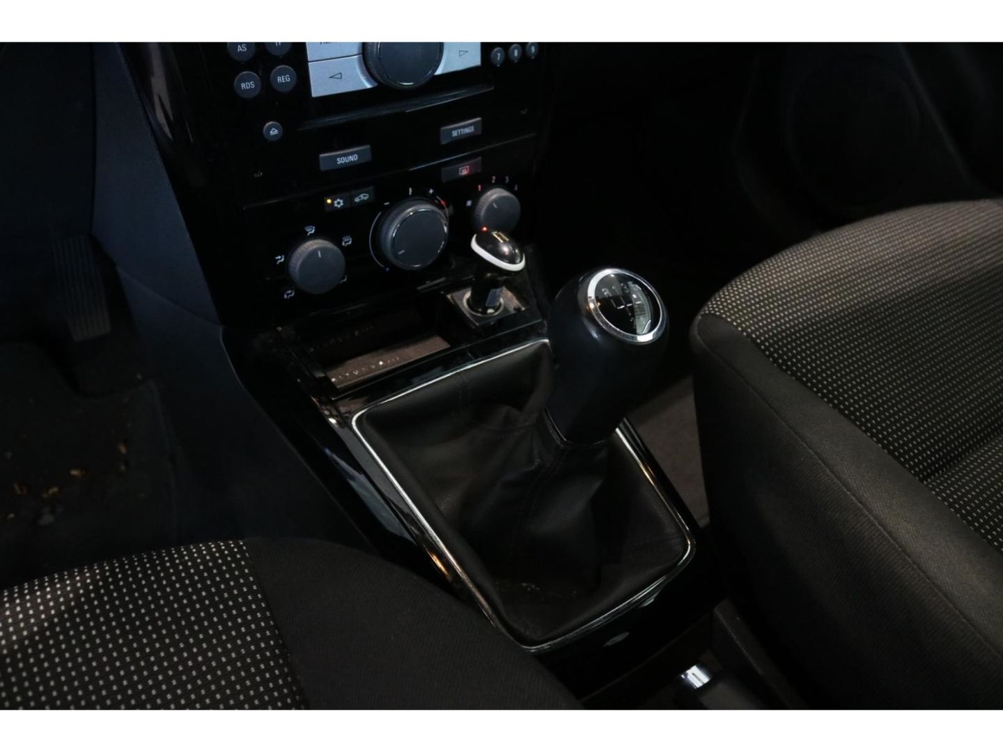 Fahrzeugabbildung Opel Astra H Twin Top Edition 111-Jahre Cabrio