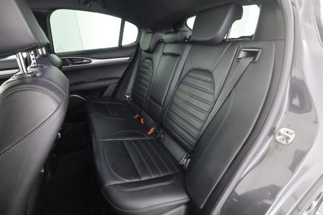 Alfa Romeo ALFA ROMEO Stelvio Stelvio 2.2 Turbodiesel 210 C imagem 3