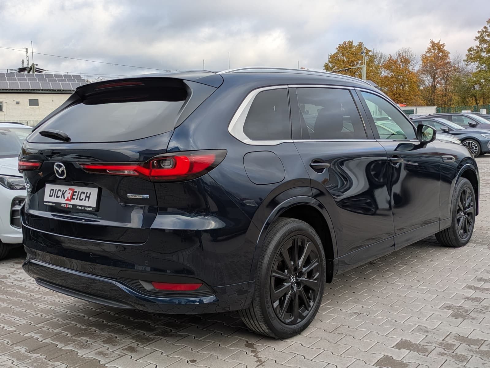 Fahrzeugabbildung Mazda CX-80 2.5L PHEV Homura Plus PANO*HUD*BOSE*7-SIT