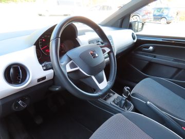 Fotografie des Seat Mii Chic 5-Türen M+S, Comfort-Drive, Bluetooth
