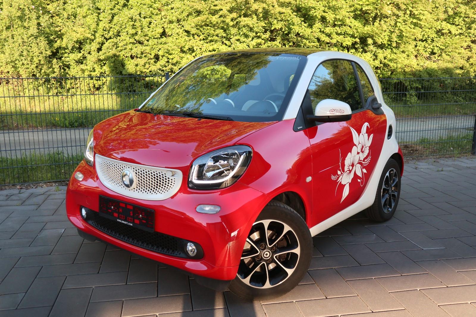 Smart ForTwo coupe 0.9 66 kW Automatik*Panorama*Sitzh