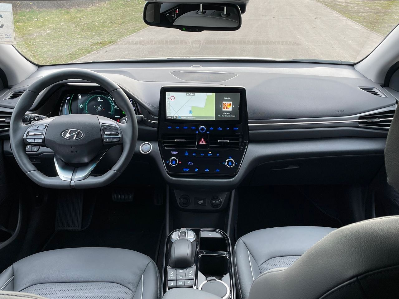 Fahrzeugabbildung Hyundai IONIQ ELEKTRO*Mietkauf*FINA ohne Bank
