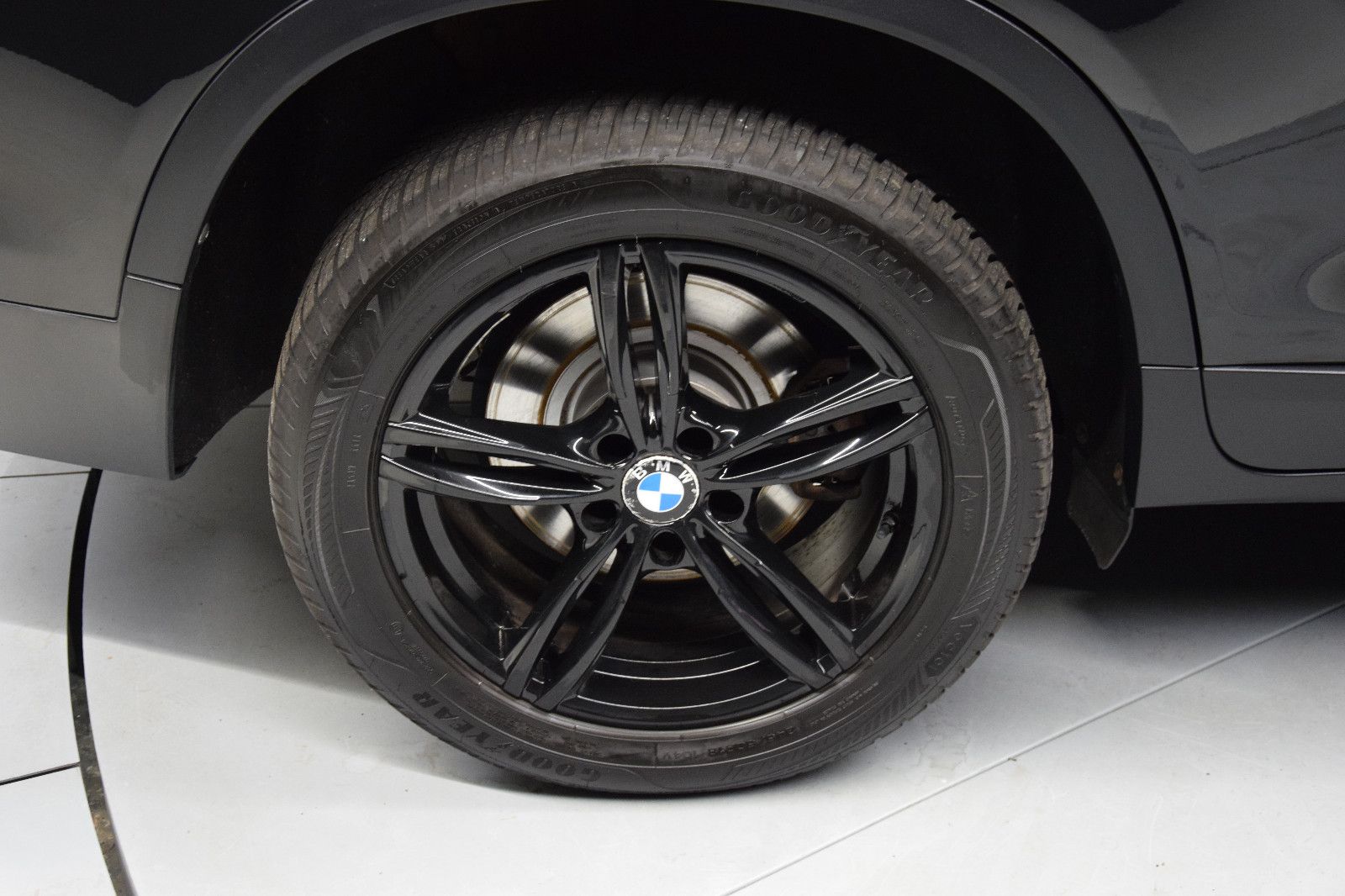 Fahrzeugabbildung BMW X3 xDrive 20d TeilLeder ACC HuD Pano Xen 360°