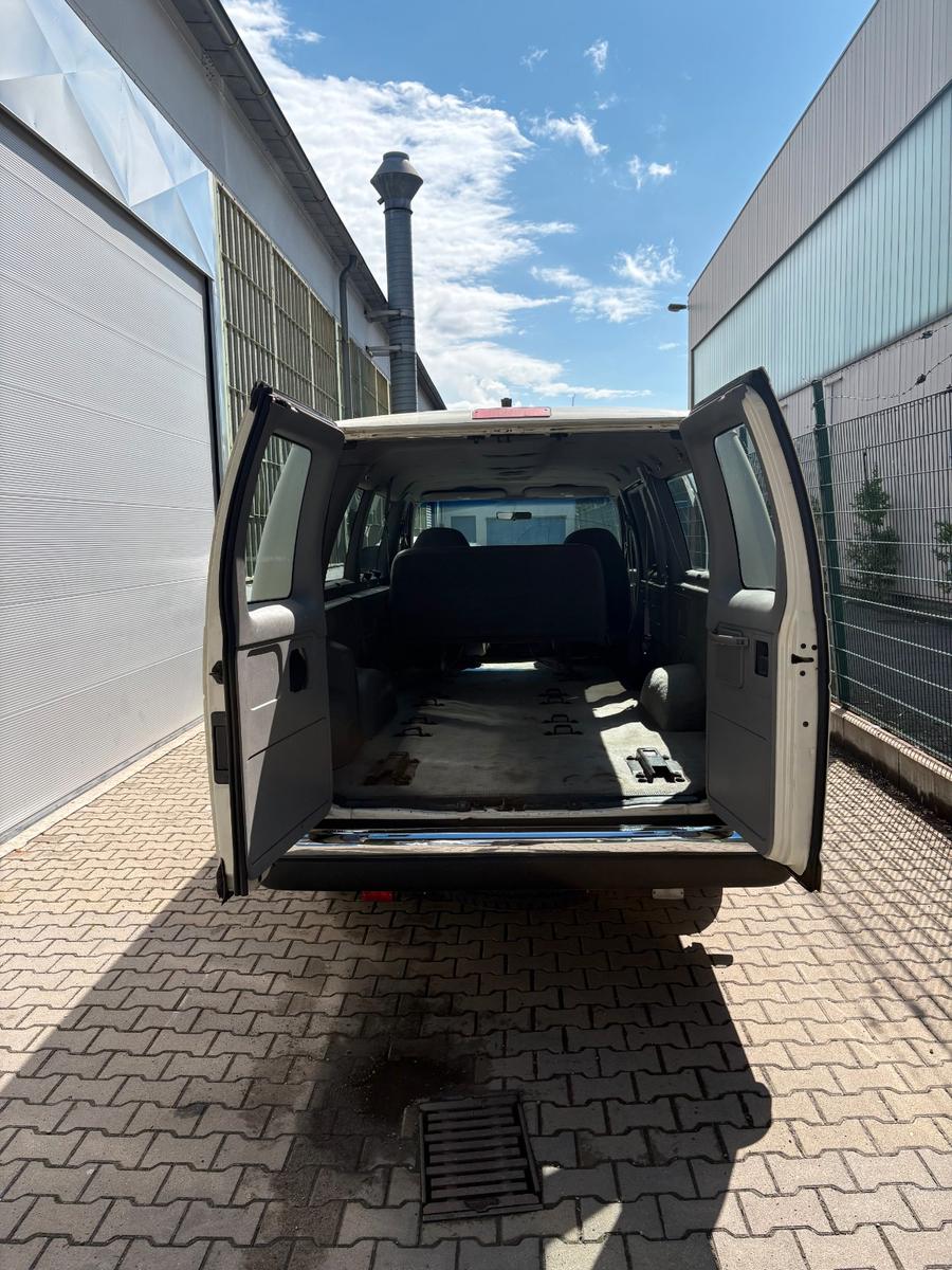 Ford E350 CLUB WAGON VAN V8 TÜV Neu