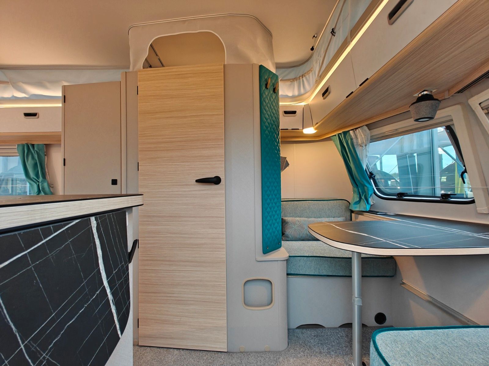 Fahrzeugabbildung HYMER / ERIBA / HYMERCAR Touring 542 Harbour Blue - SUMMER-SALE -