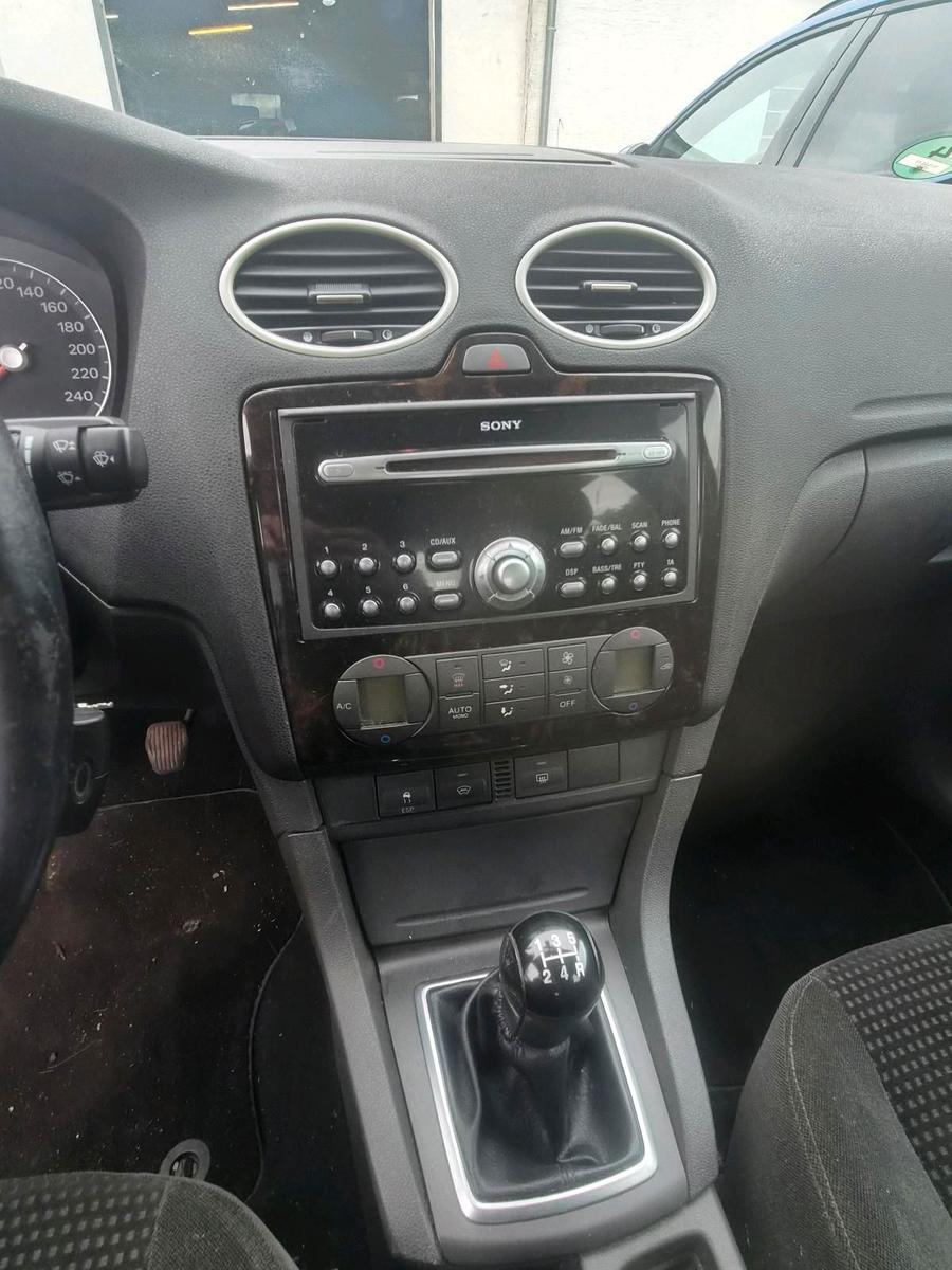 Ford Focus 2008 — photo 8