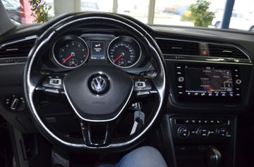 Volkswagen Tiguan - 12