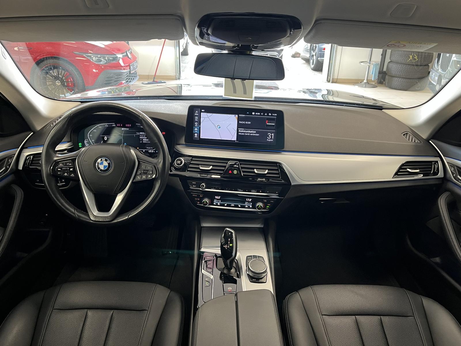 BMW 530 E TOURING 292CH - BUSINESS - LIVE COCKPIT - CHAUFFAGE STATIONNAIRE - 49.916 KMS