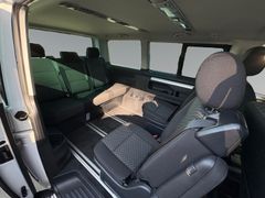 Fahrzeugabbildung Volkswagen T6.1 Multivan 150 PS STANDHZG ASSIST AHK ACC NAV