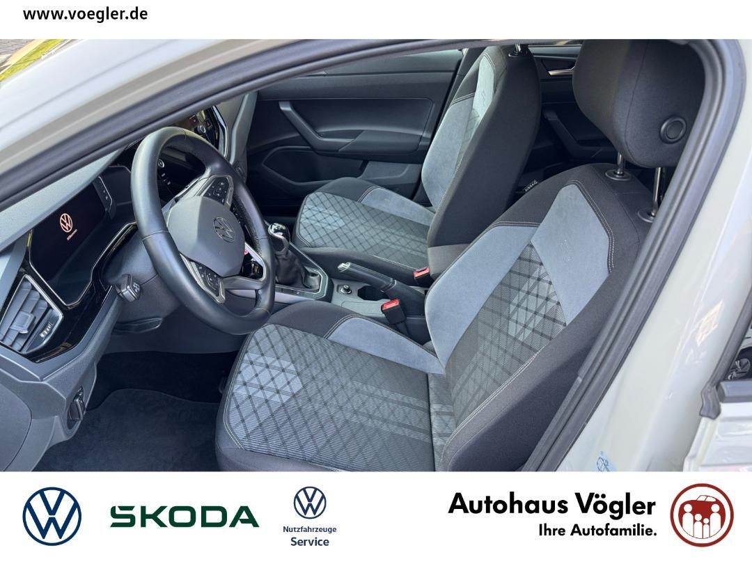 Taigo 1,0 TSI DSG R-Line AHK Kamera Navi