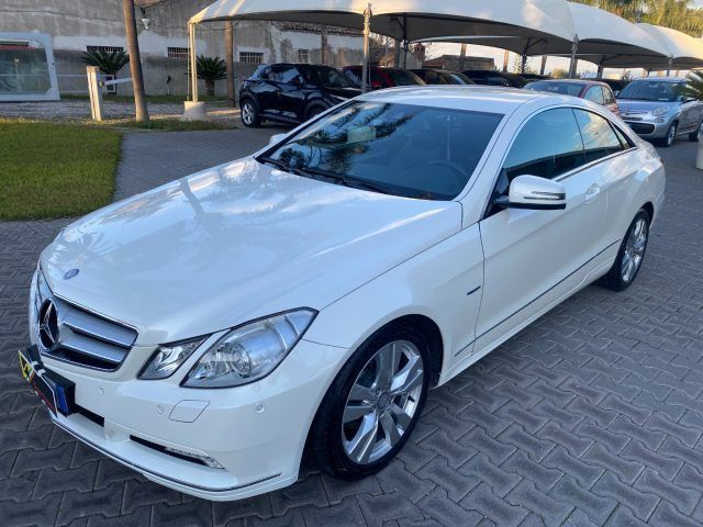 Mercedes-Benz MERCEDES-BENZ E 220 CDI Coupé BlueEFFICIENCY Ava