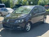 Volkswagen Sharan Highline BMT*DSG*KLIMAAUTOM*ALCANTARA* - VW Sharan in Wiesbaden