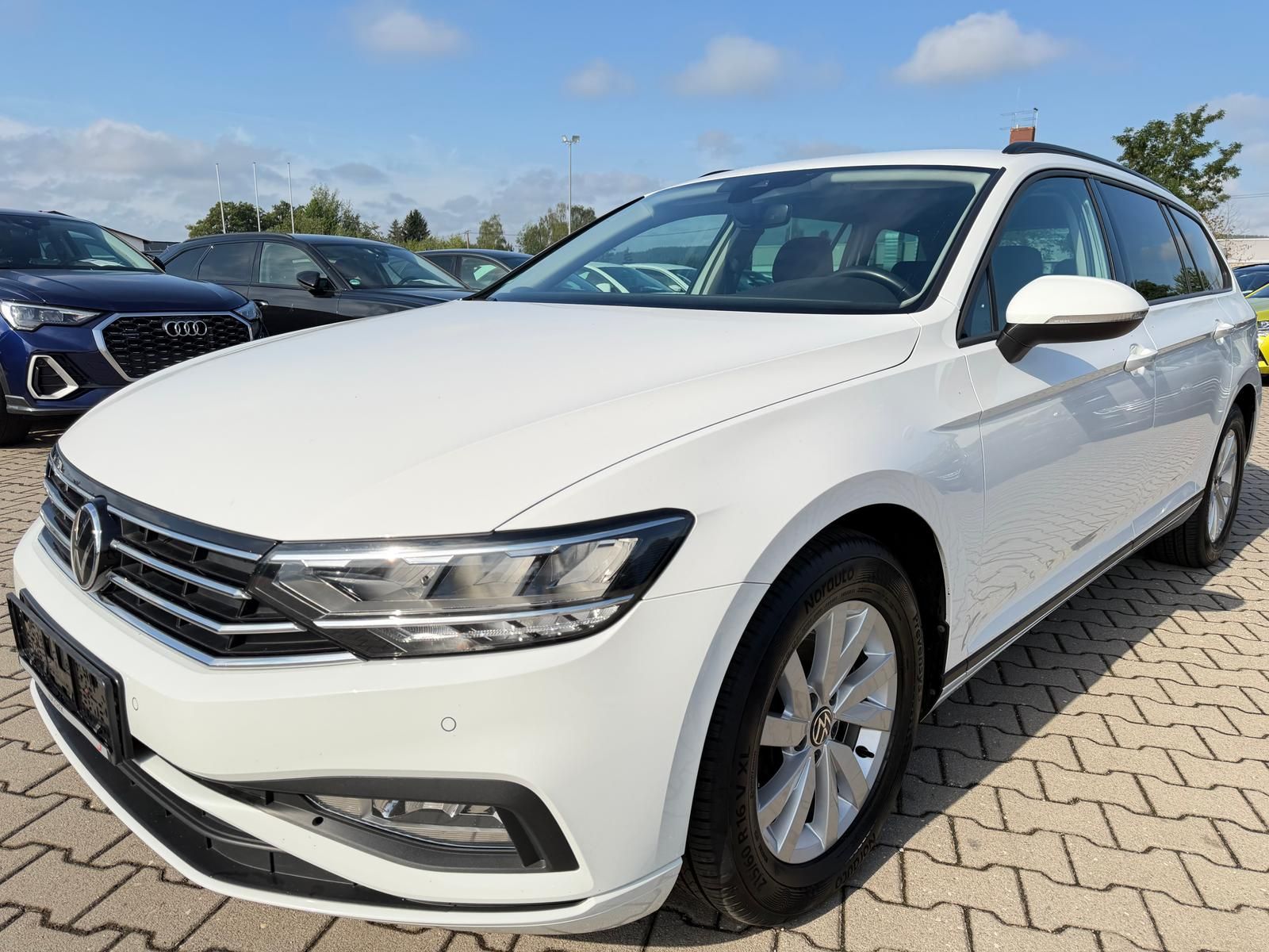 Volkswagen Passat Var 2.0TD Conceptline Navi PDC Kamera Alu