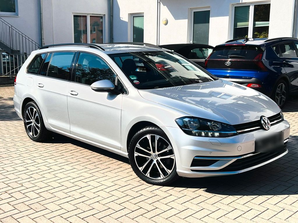 Image of Volkswagen Golf