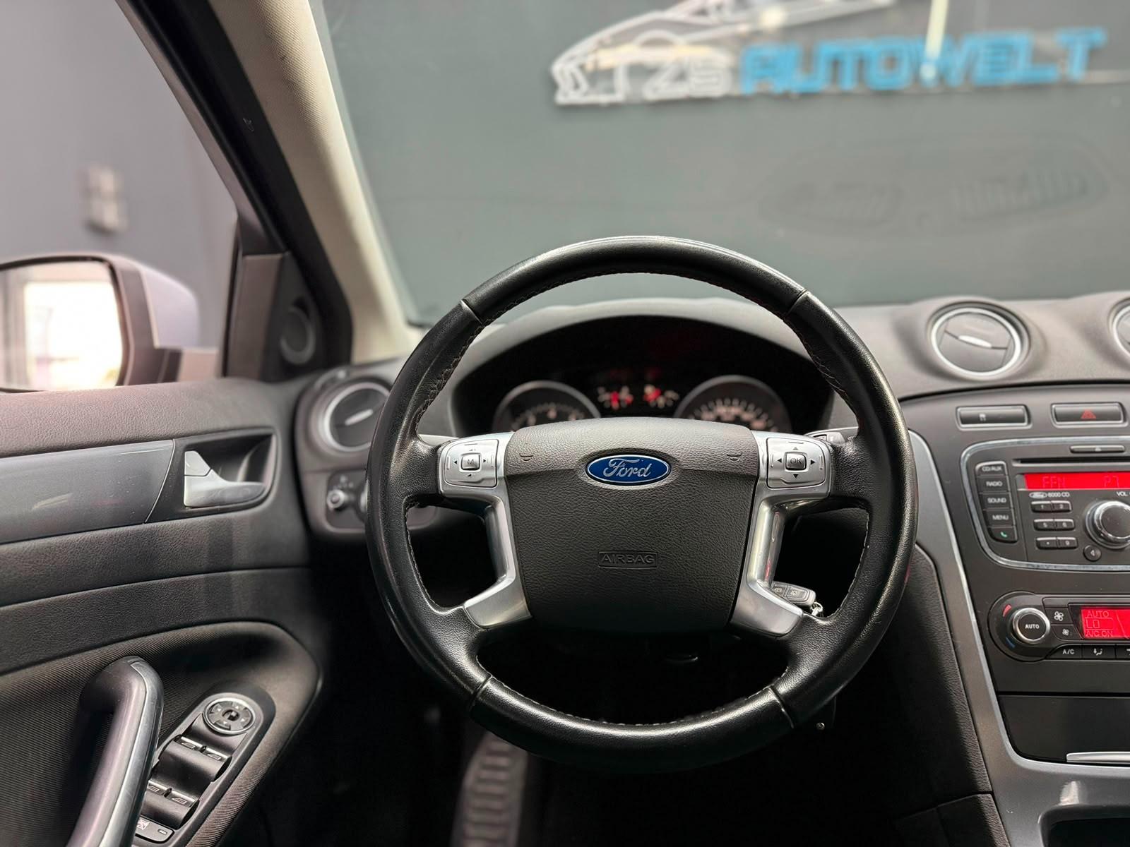 Ford Mondeo 2013 — photo 9