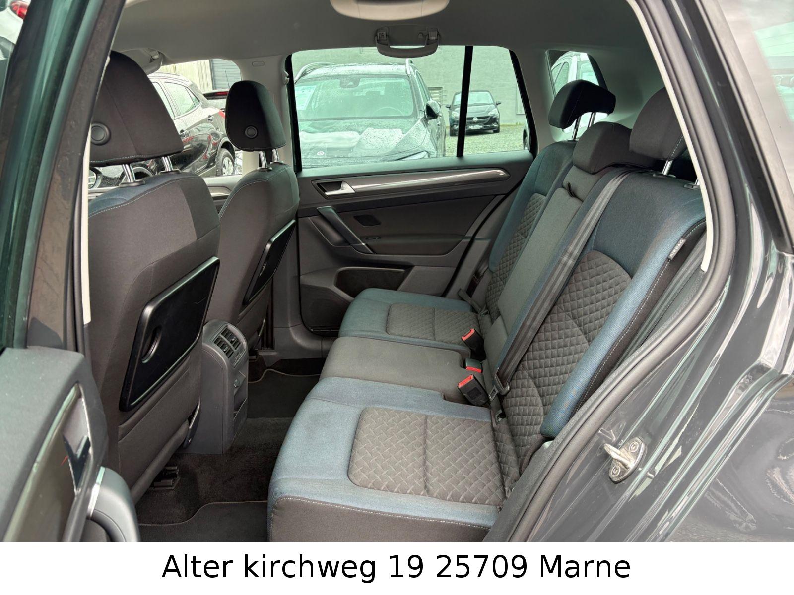 Volkswagen Sportsvan IQ.DRIVE.BT.PA.SH.PDC.TW.SPH..TÜV NEU