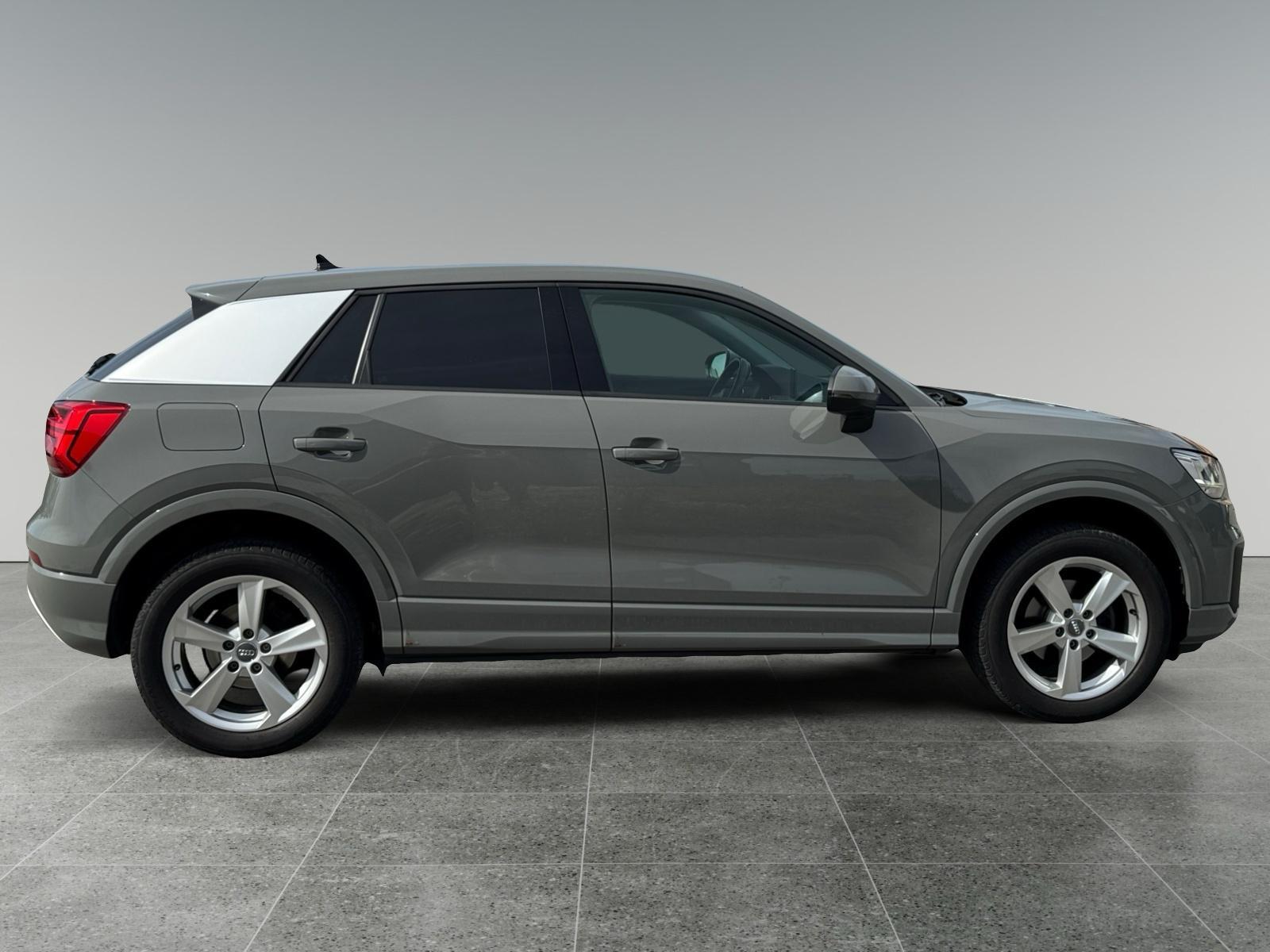 Audi Q2 35 TFSI sport Navi 8fach LED SHZ TÜV NEU, миниатюра 4