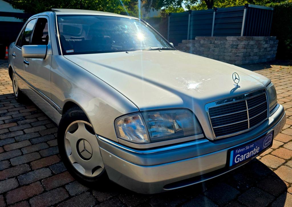 Mercedes-Benz C 180