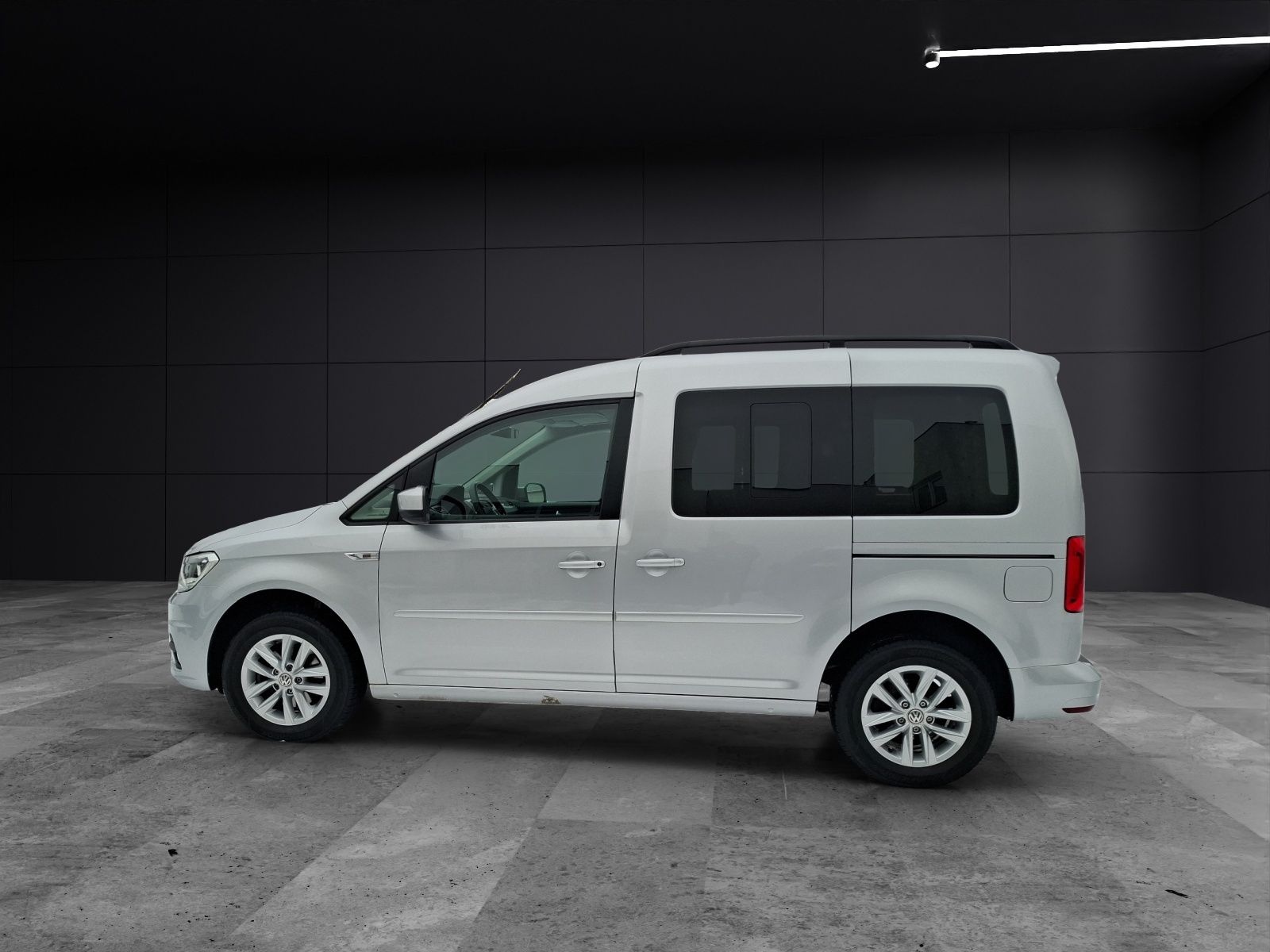 Fahrzeugabbildung Volkswagen Caddy TDI Comfortline Navi APP GRA PDC SHZ Clima