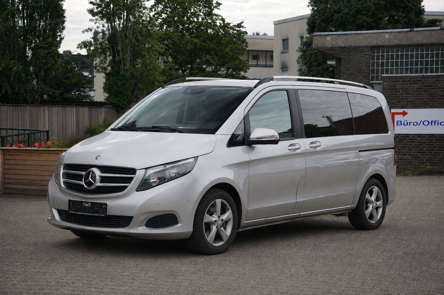MERCEDES-BENZ V 220d EDITION kompakt